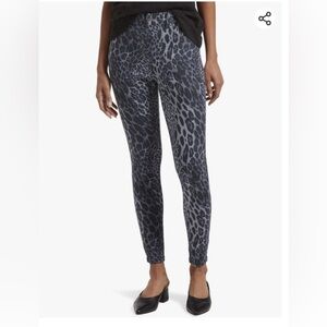 HUE Women's Ultra Soft Denim High Waist 7/8 Legging